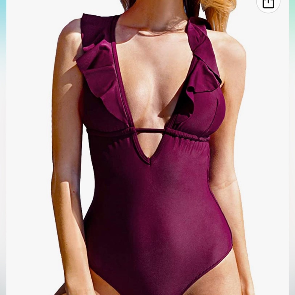 Cupshe Ruffle One Piece Swimsuit Sz L